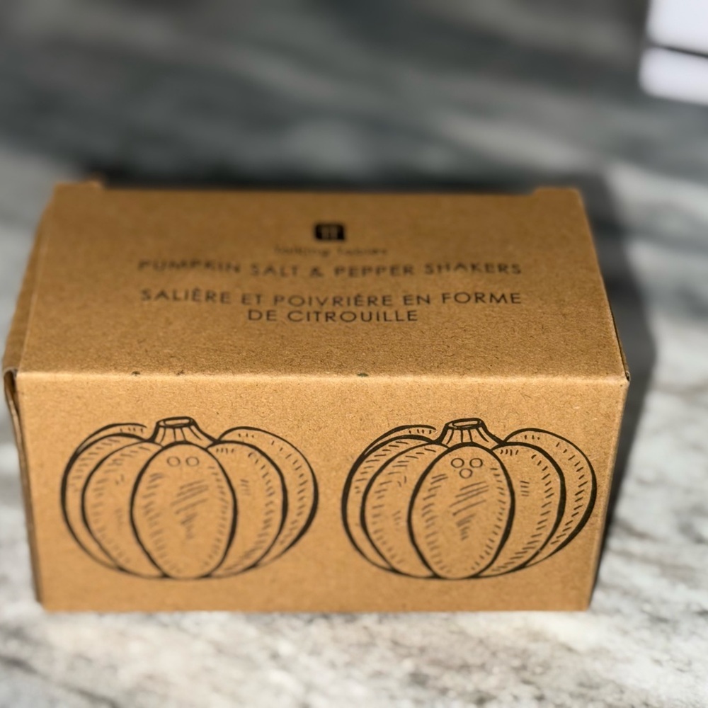 Pumpkin Salt & Pepper Shakers